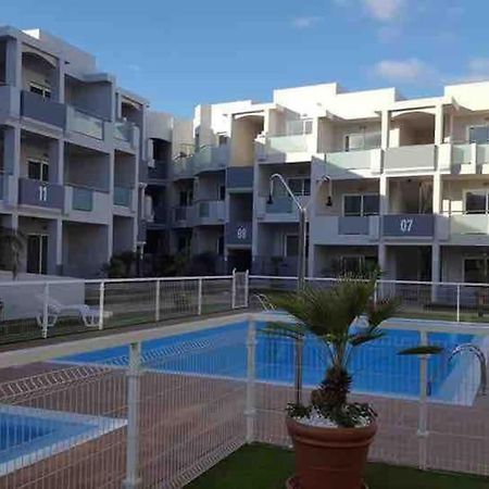 Modern Apartment คอร์ราเลโฮ ภายนอก รูปภาพ